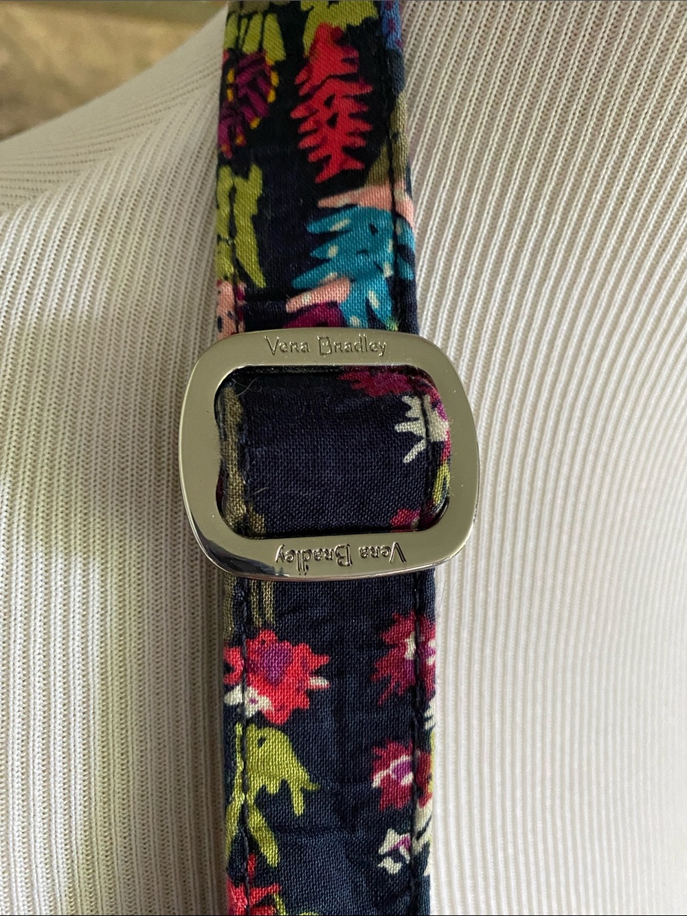 VERA BRADLEY Midnight Wildflowers quilted crossbody bag, purse, satchel. Beauty! - Picture 11 of 16